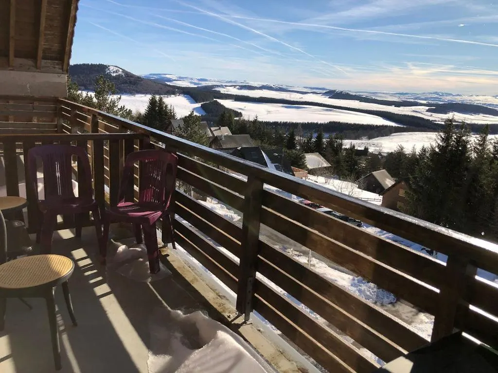 Lama-Gite-Des-Puys T3 Lamadalet, Vue Sud, Terrasse, Parking Prive Super Besse